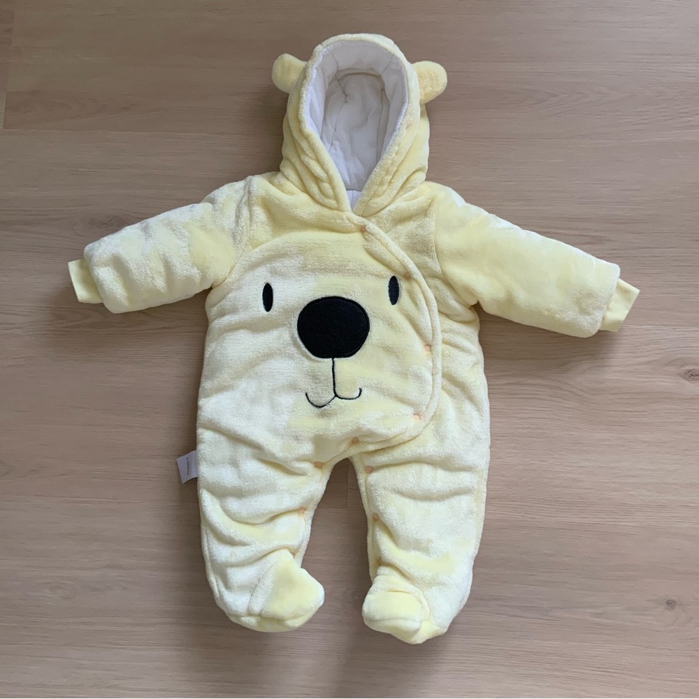 Cozy Yellow Bear Hooded Footie for Kids - Picture 5 of 5